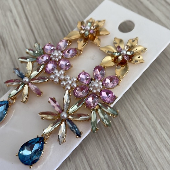 Express Rhinestone Flower Drop Earrings - Picture 7 of 8